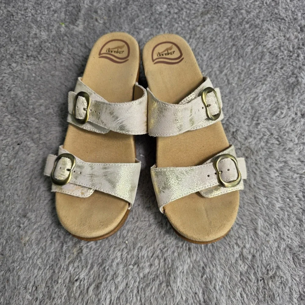 Dansko Platform Sandals Gold Metallic Leather Buckle Wedge Womens 39‎ Excellent